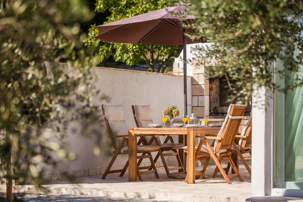 Holiday Home Zlatni San - Private Heated Pool Bol Pokój zdjęcie
